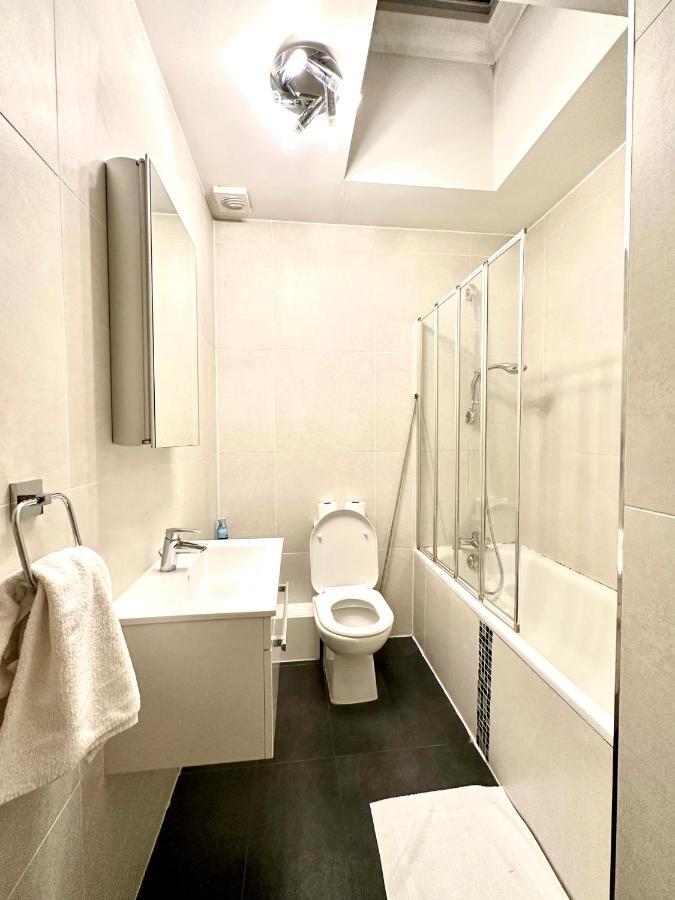 137 Guest House Camden Town Londra Esterno foto