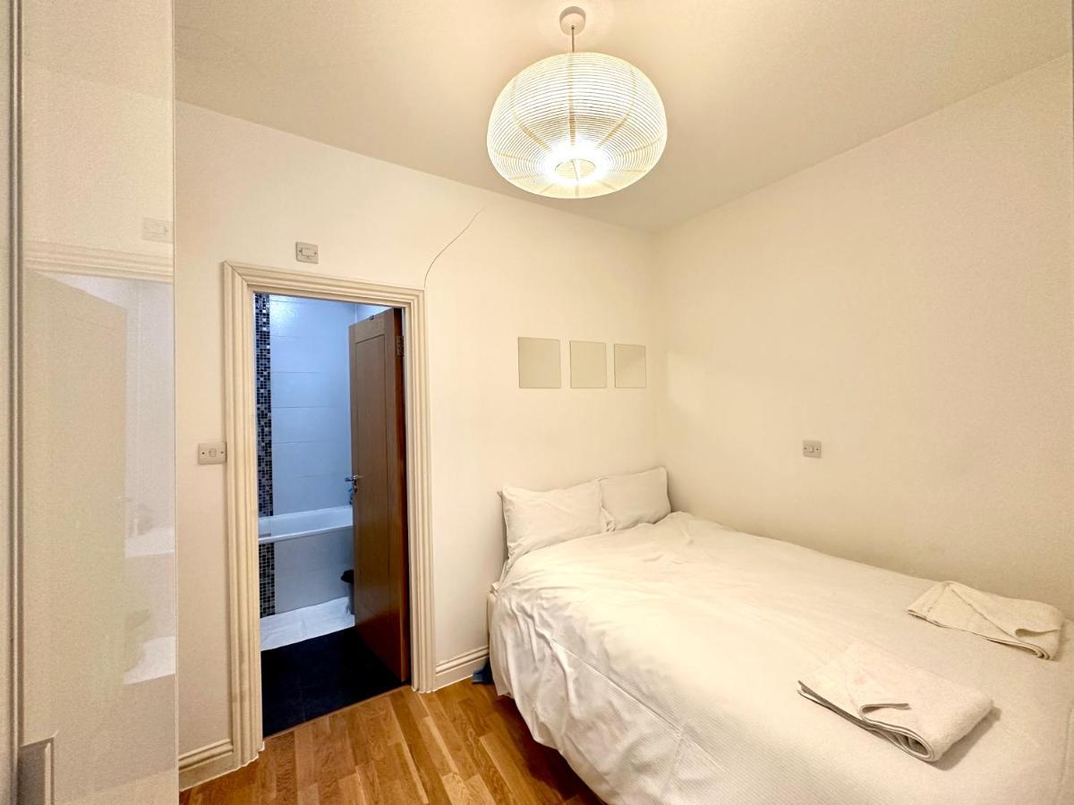 137 Guest House Camden Town Londra Esterno foto